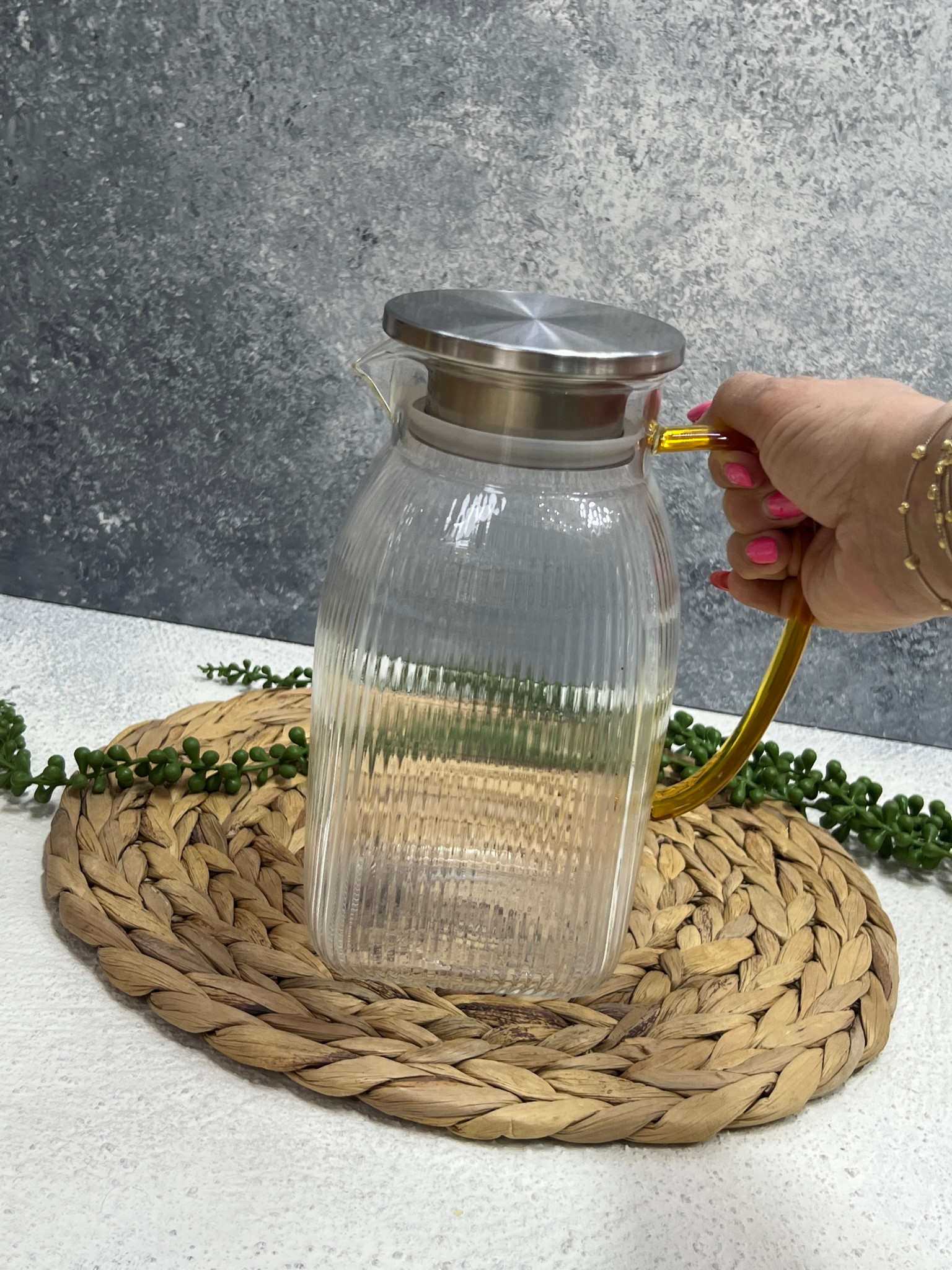 خرید انلاین پارچ پیرکس وارداتی درب استیل دسته عسلی