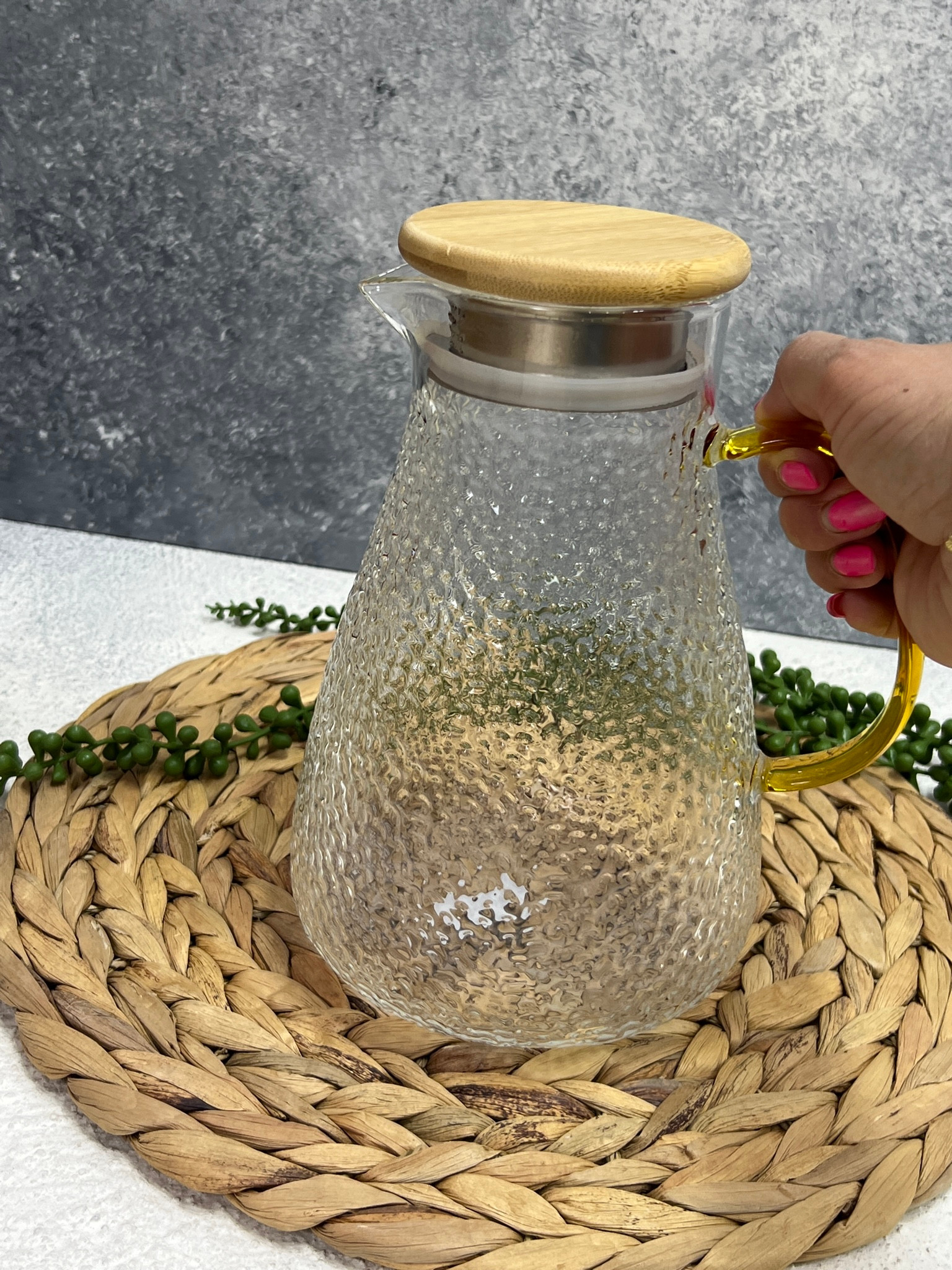 خرید انلاین پارچ پیرکس درب بامبو دسته عسلی